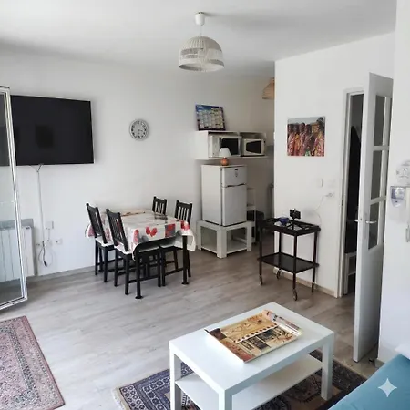 Appartement T2 Idéal étudiant + Pro + Parking Protégé Sous-sol